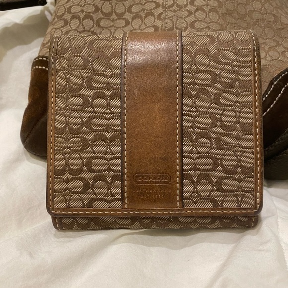 Coach wallet and small crossbody bundle - Picture 4 of 9